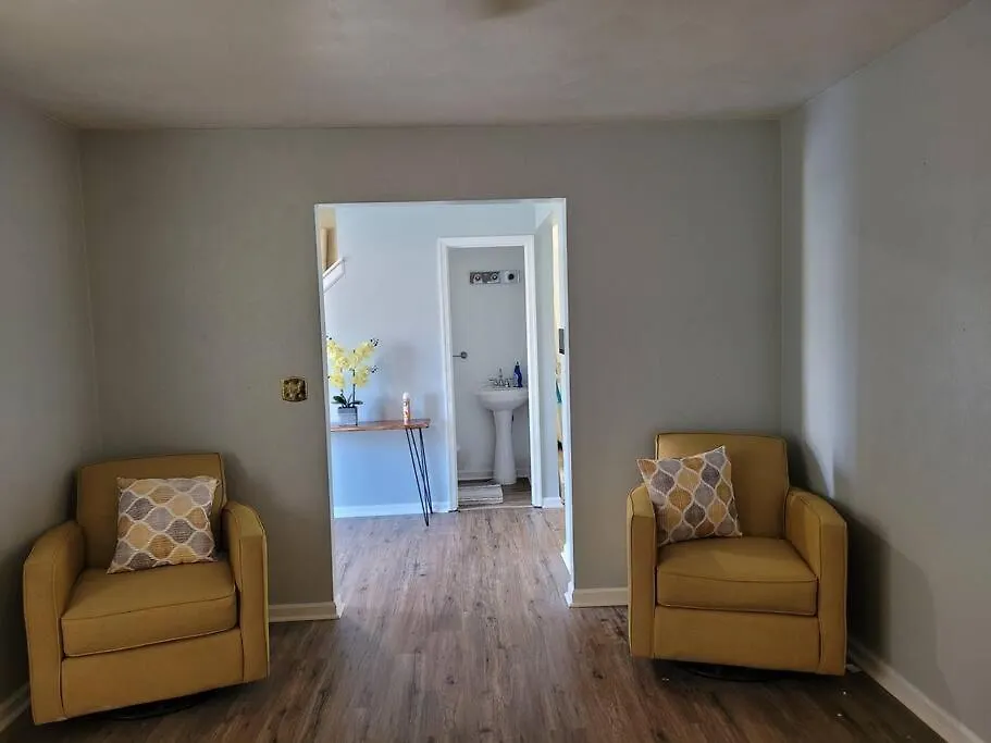Cheerful 5 Bedroom House Centreally Located . Norfolk Holiday home